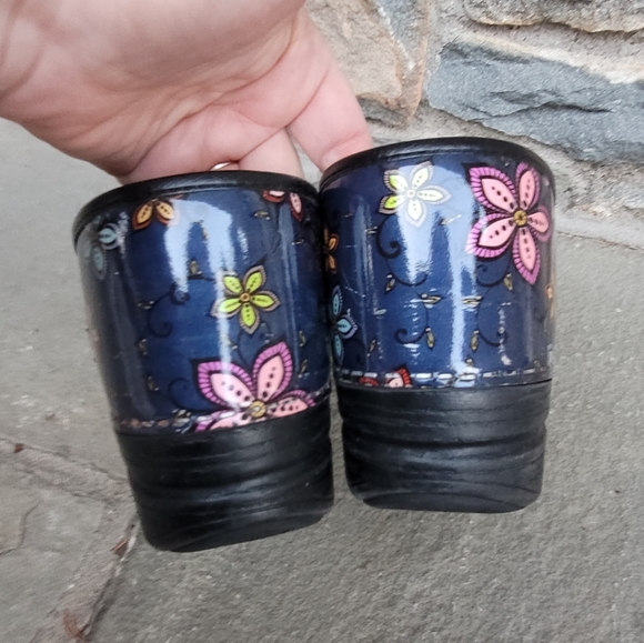 Dansko XP Floral Navy patent leather  clogs - Picture 8 of 13